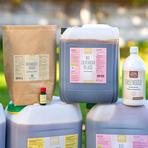 Braunalgenpulver, Bio-Zuckerrohrmelasse und Greengold im Set zur selbstständigen Herstellung von Bodenverjünger Ferment