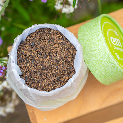 Leicht anzuwendendes Granulat - Florana veganer biologischer Dünger 