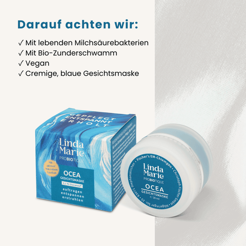 Cremige, blaue Gesichtsmaske