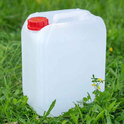 Flaschen und Kanister Leergebinde weiß / neutral