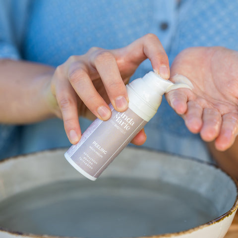 Linda Marie Bio Naturkosmetik Peeling mit Zunderschwamm und EM-Keramikpulver