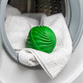 EM-Keramik Waschkugel von EM-Chiemgau in der Waschmaschine