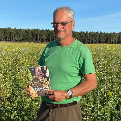 Buch-Regenerative-Landwirtschaft-mit-Autor-Dietmar-Näser-EM-Chiemgau