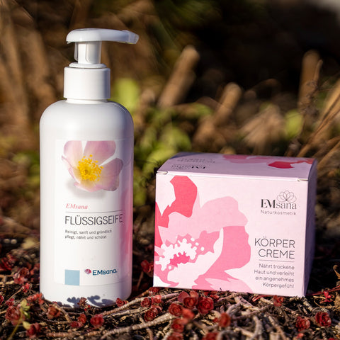 EMsana Pflege-Set bestehend aus 250ml Flüssigseife und 200 ml Körpercreme